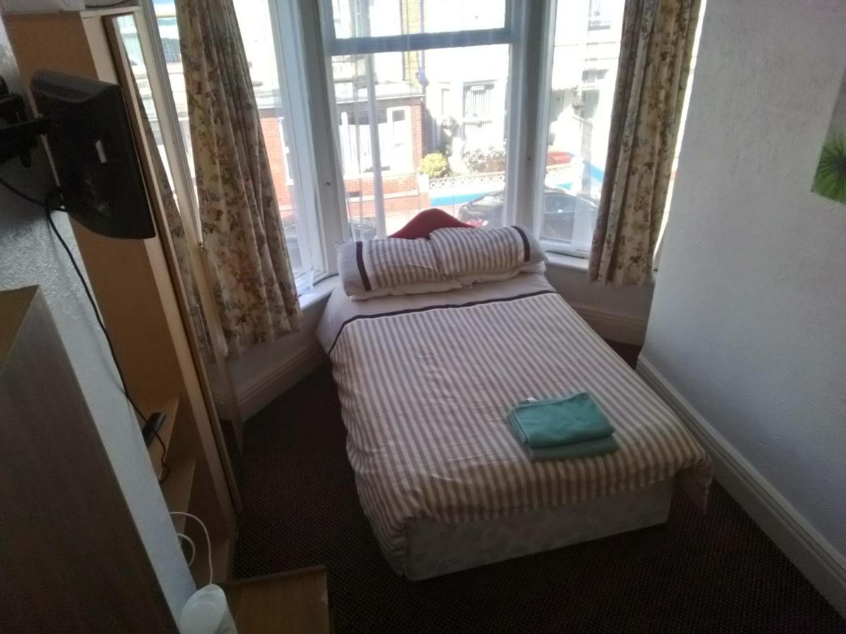 Myroomz Golden Strand Hotel Blackpool Exterior foto